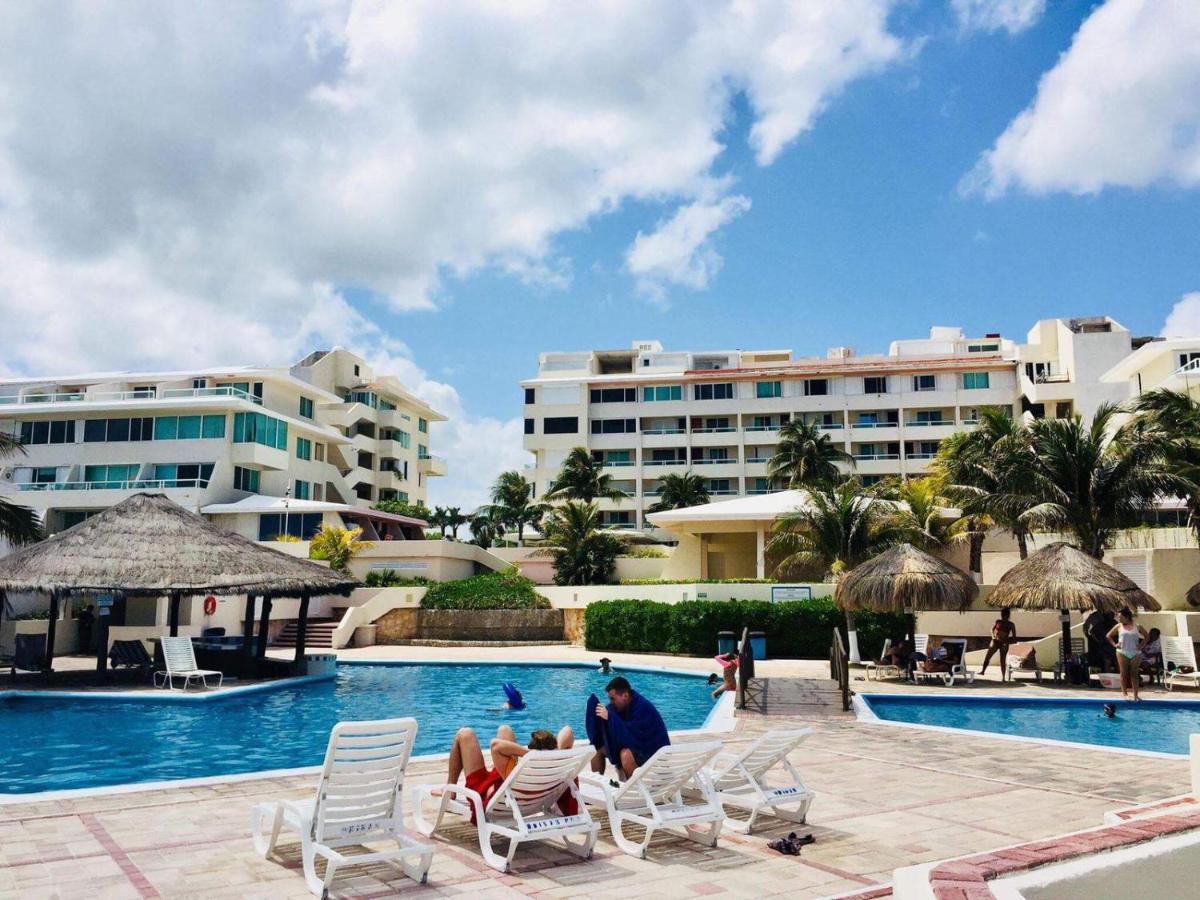 Brisas Sunset Apartment Cancún Eksteriør billede